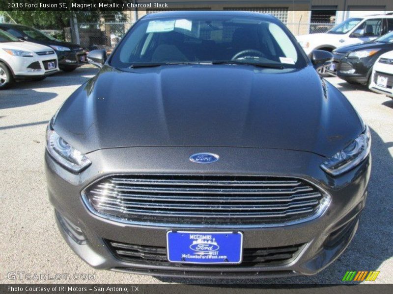 Magnetic Metallic / Charcoal Black 2016 Ford Fusion SE