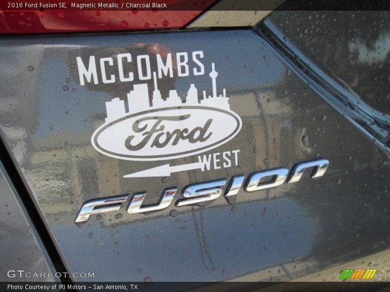 Magnetic Metallic / Charcoal Black 2016 Ford Fusion SE