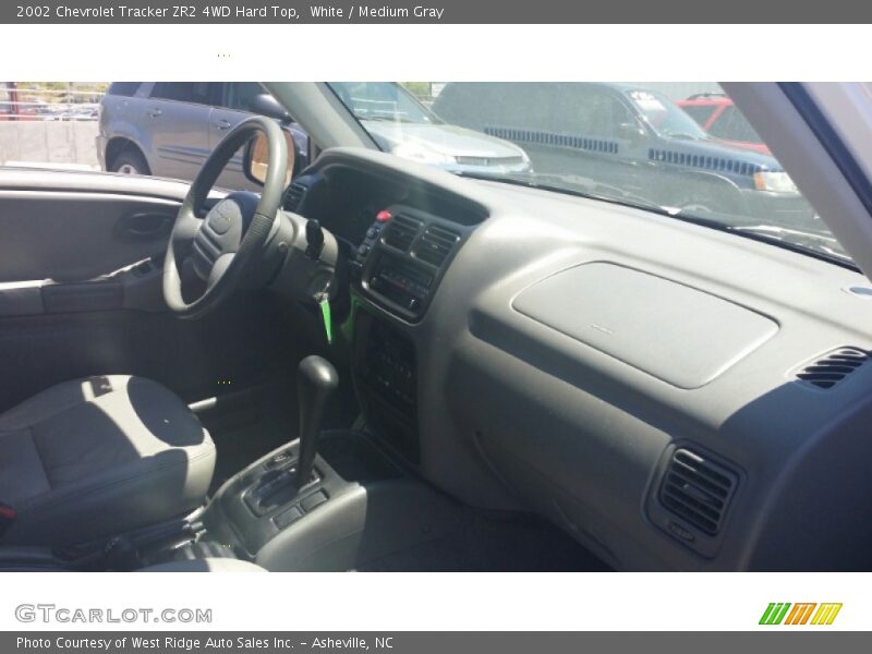 White / Medium Gray 2002 Chevrolet Tracker ZR2 4WD Hard Top