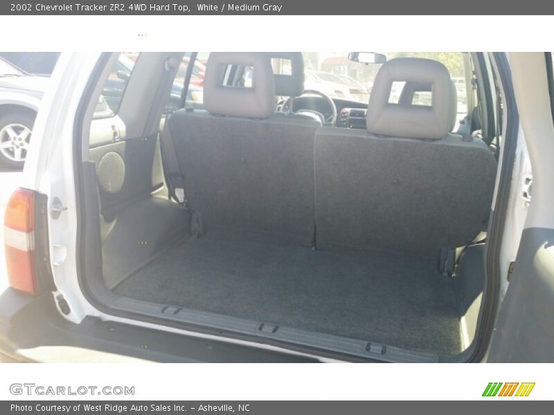 White / Medium Gray 2002 Chevrolet Tracker ZR2 4WD Hard Top