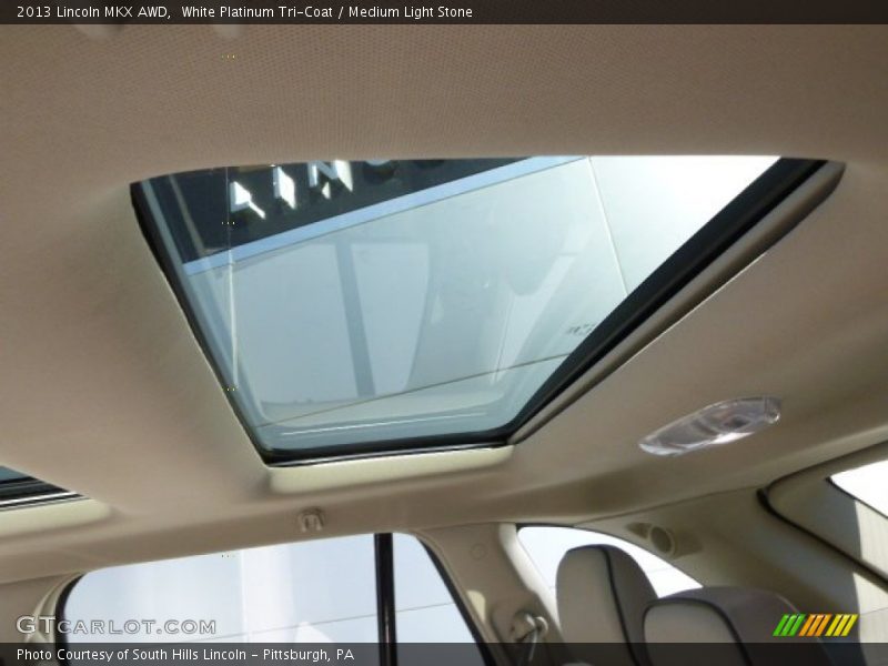 White Platinum Tri-Coat / Medium Light Stone 2013 Lincoln MKX AWD