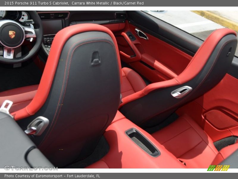 Carrara White Metallic / Black/Garnet Red 2015 Porsche 911 Turbo S Cabriolet