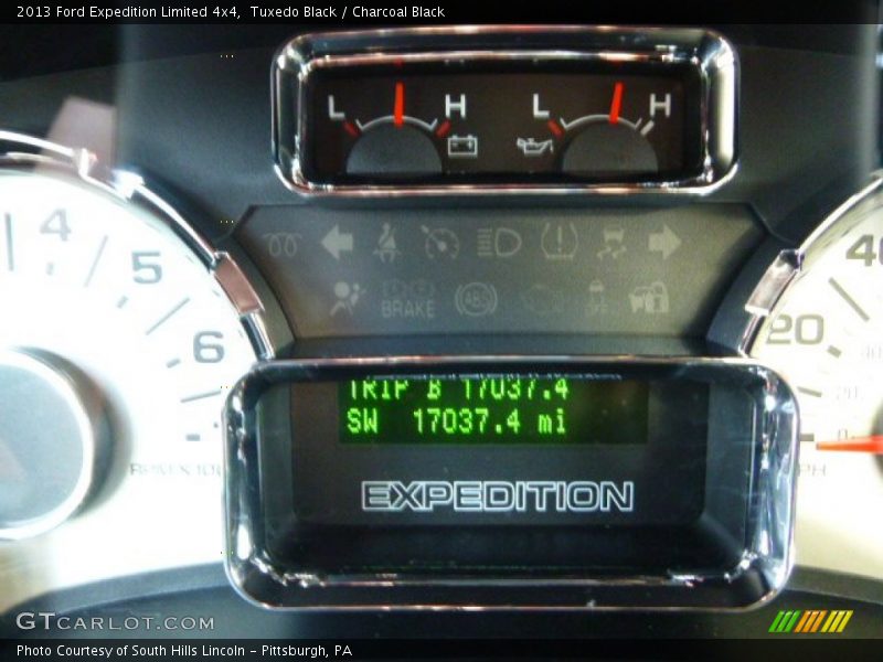 Tuxedo Black / Charcoal Black 2013 Ford Expedition Limited 4x4