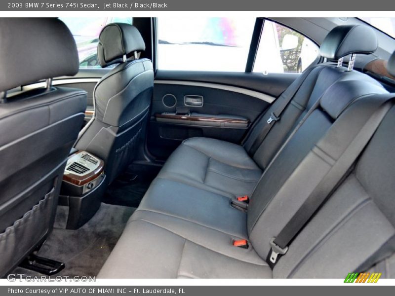 Jet Black / Black/Black 2003 BMW 7 Series 745i Sedan