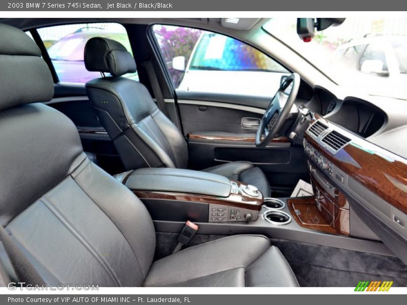 Jet Black / Black/Black 2003 BMW 7 Series 745i Sedan