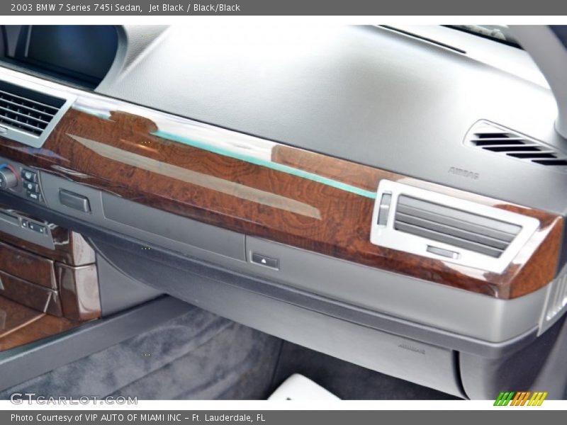 Jet Black / Black/Black 2003 BMW 7 Series 745i Sedan