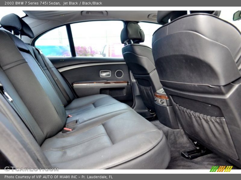 Jet Black / Black/Black 2003 BMW 7 Series 745i Sedan