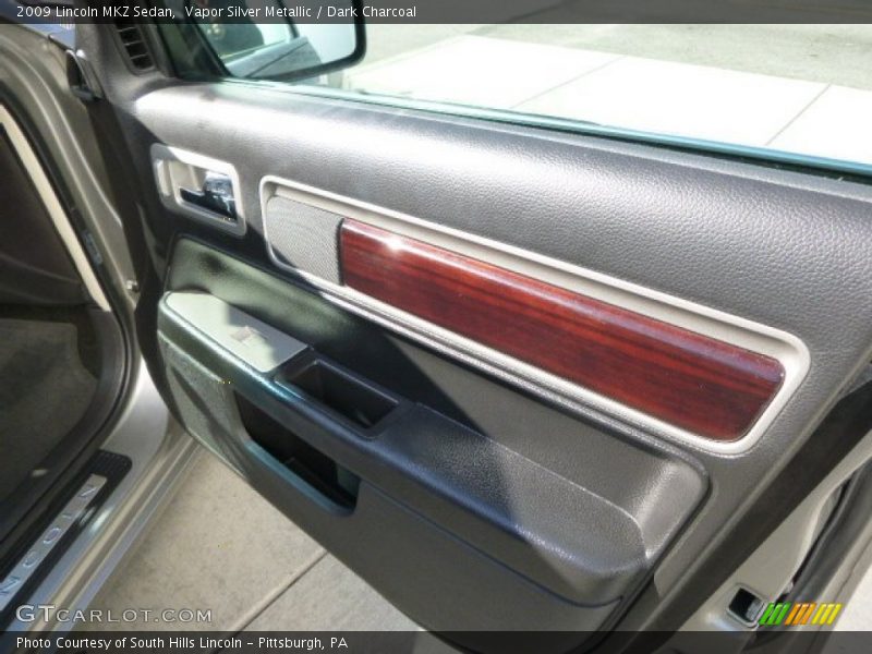 Vapor Silver Metallic / Dark Charcoal 2009 Lincoln MKZ Sedan