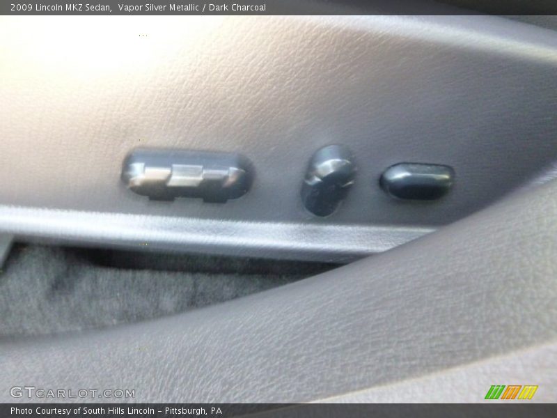 Vapor Silver Metallic / Dark Charcoal 2009 Lincoln MKZ Sedan
