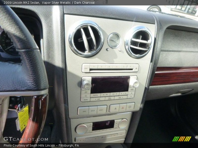 Vapor Silver Metallic / Dark Charcoal 2009 Lincoln MKZ Sedan