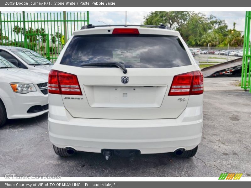 Stone White / Pastel Pebble Beige 2009 Dodge Journey R/T