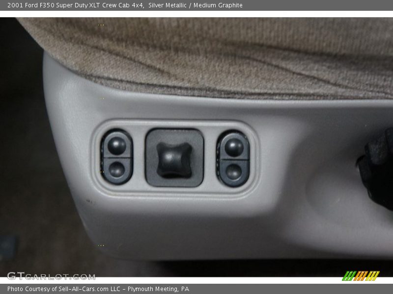 Silver Metallic / Medium Graphite 2001 Ford F350 Super Duty XLT Crew Cab 4x4