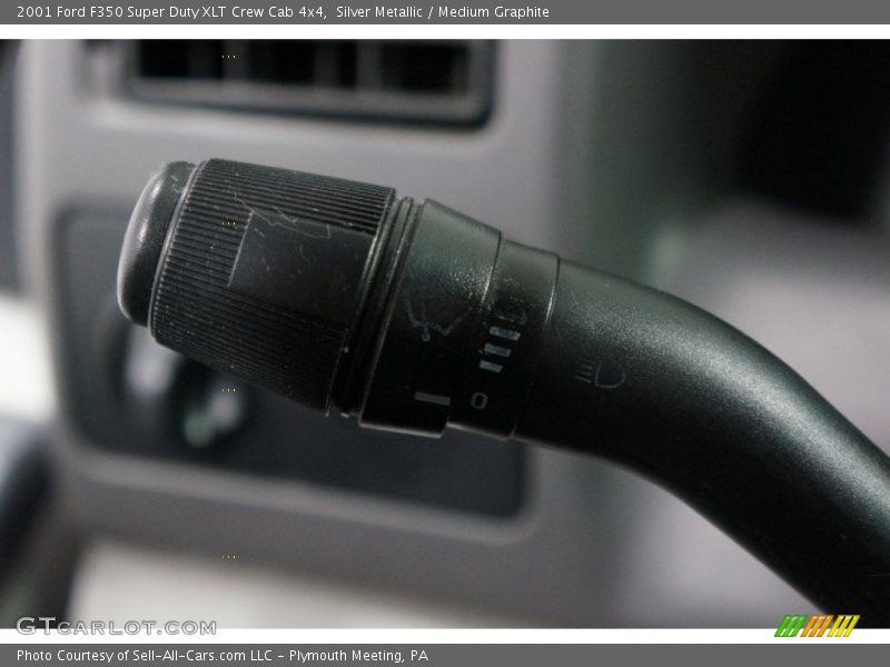 Silver Metallic / Medium Graphite 2001 Ford F350 Super Duty XLT Crew Cab 4x4