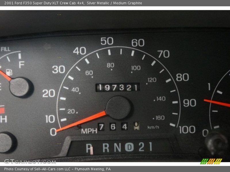 Silver Metallic / Medium Graphite 2001 Ford F350 Super Duty XLT Crew Cab 4x4