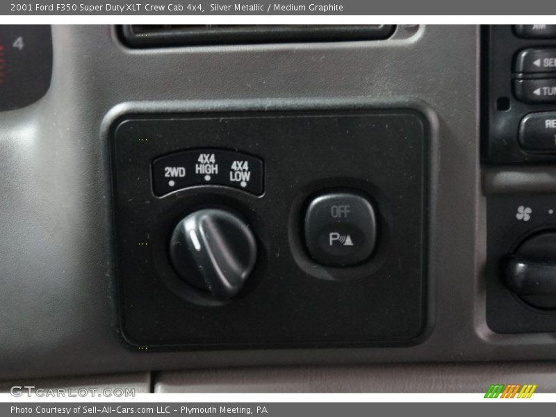 Silver Metallic / Medium Graphite 2001 Ford F350 Super Duty XLT Crew Cab 4x4