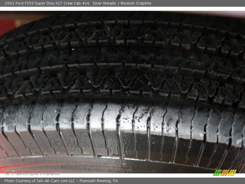 Silver Metallic / Medium Graphite 2001 Ford F350 Super Duty XLT Crew Cab 4x4