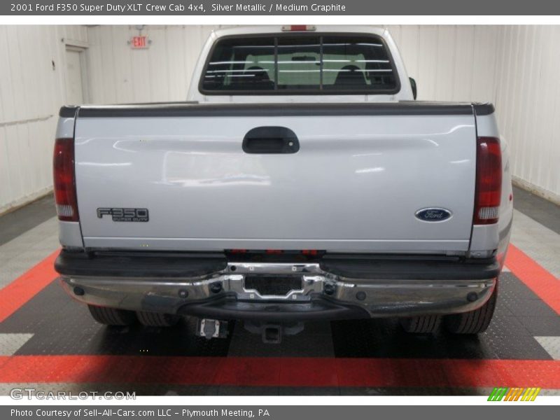 Silver Metallic / Medium Graphite 2001 Ford F350 Super Duty XLT Crew Cab 4x4
