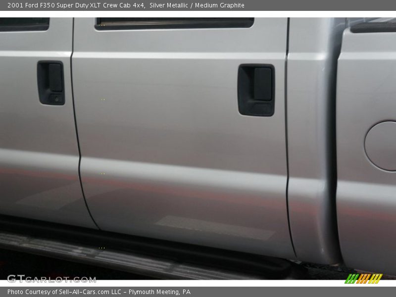 Silver Metallic / Medium Graphite 2001 Ford F350 Super Duty XLT Crew Cab 4x4