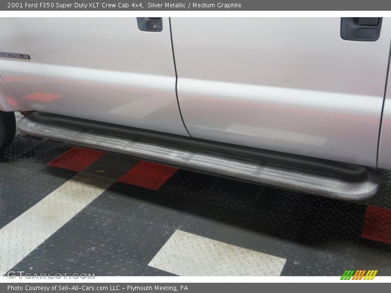 Silver Metallic / Medium Graphite 2001 Ford F350 Super Duty XLT Crew Cab 4x4