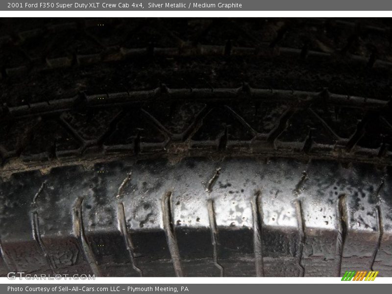 Silver Metallic / Medium Graphite 2001 Ford F350 Super Duty XLT Crew Cab 4x4