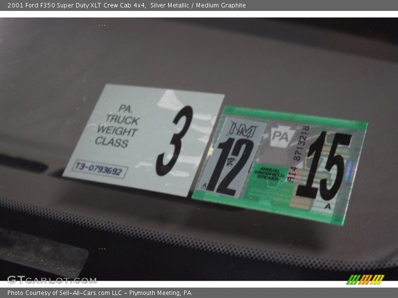 Silver Metallic / Medium Graphite 2001 Ford F350 Super Duty XLT Crew Cab 4x4