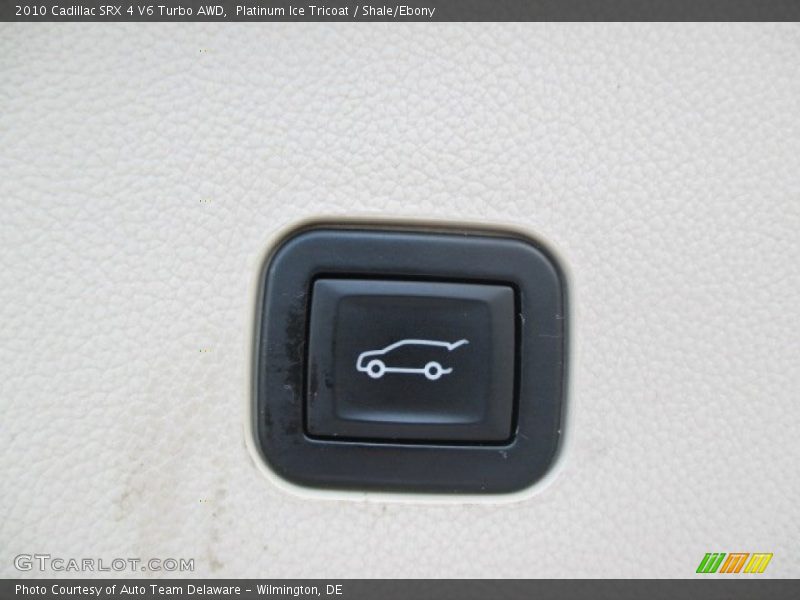 Platinum Ice Tricoat / Shale/Ebony 2010 Cadillac SRX 4 V6 Turbo AWD