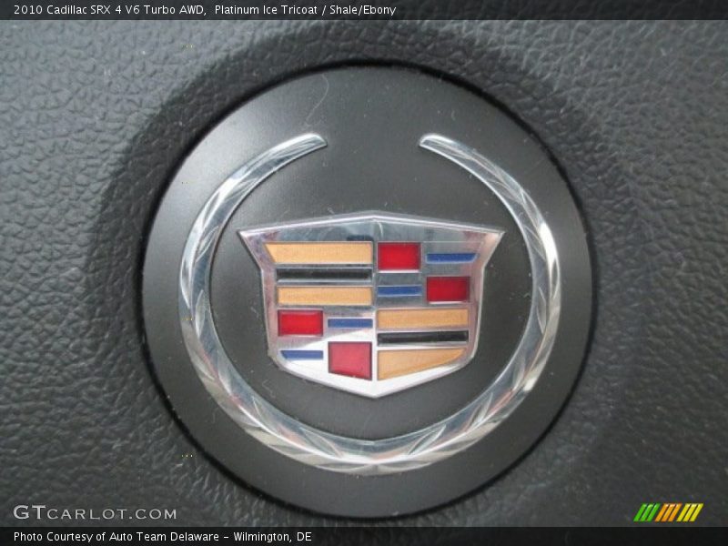 Platinum Ice Tricoat / Shale/Ebony 2010 Cadillac SRX 4 V6 Turbo AWD