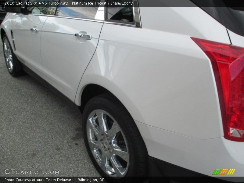 Platinum Ice Tricoat / Shale/Ebony 2010 Cadillac SRX 4 V6 Turbo AWD