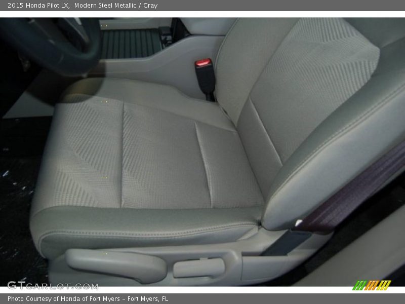 Modern Steel Metallic / Gray 2015 Honda Pilot LX