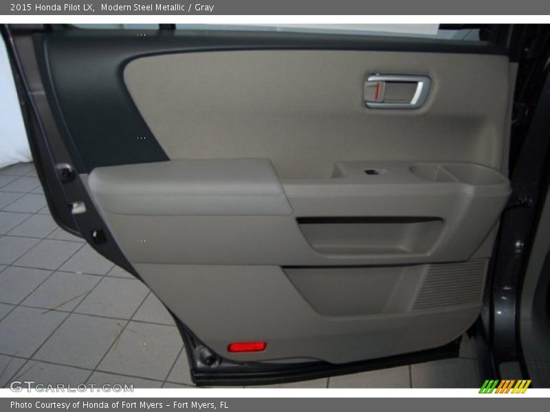 Modern Steel Metallic / Gray 2015 Honda Pilot LX