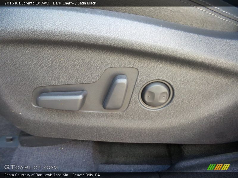 Dark Cherry / Satin Black 2016 Kia Sorento EX AWD
