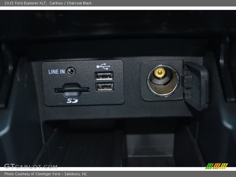 Caribou / Charcoal Black 2015 Ford Explorer XLT