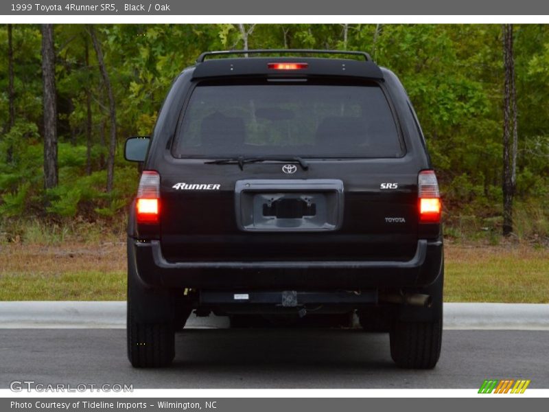Black / Oak 1999 Toyota 4Runner SR5