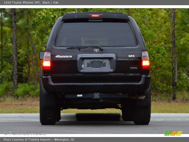 Black / Oak 1999 Toyota 4Runner SR5