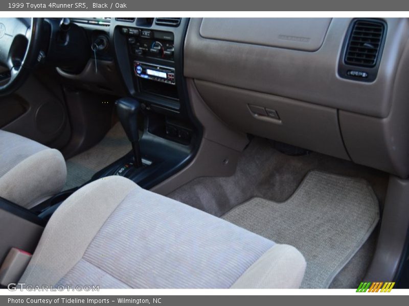 Black / Oak 1999 Toyota 4Runner SR5