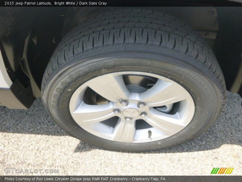 Bright White / Dark Slate Gray 2015 Jeep Patriot Latitude