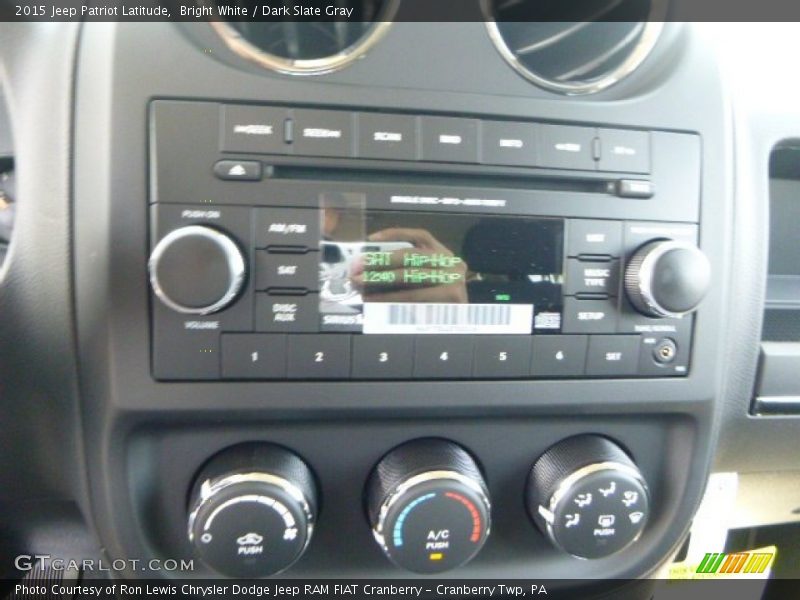 Bright White / Dark Slate Gray 2015 Jeep Patriot Latitude