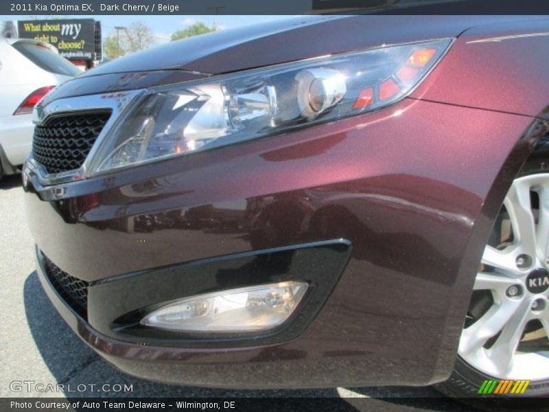 Dark Cherry / Beige 2011 Kia Optima EX