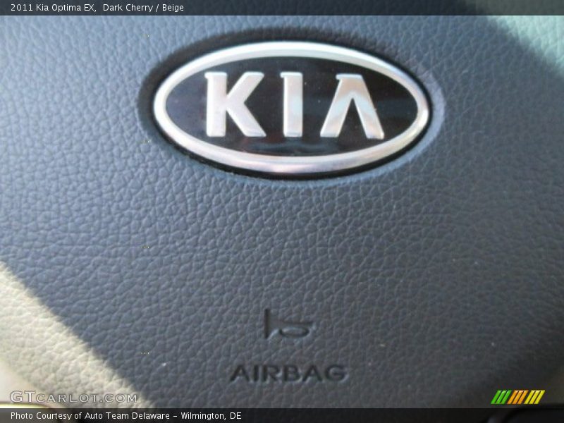 Dark Cherry / Beige 2011 Kia Optima EX