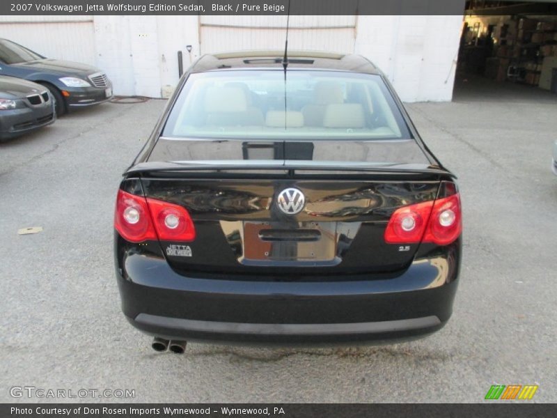 Black / Pure Beige 2007 Volkswagen Jetta Wolfsburg Edition Sedan
