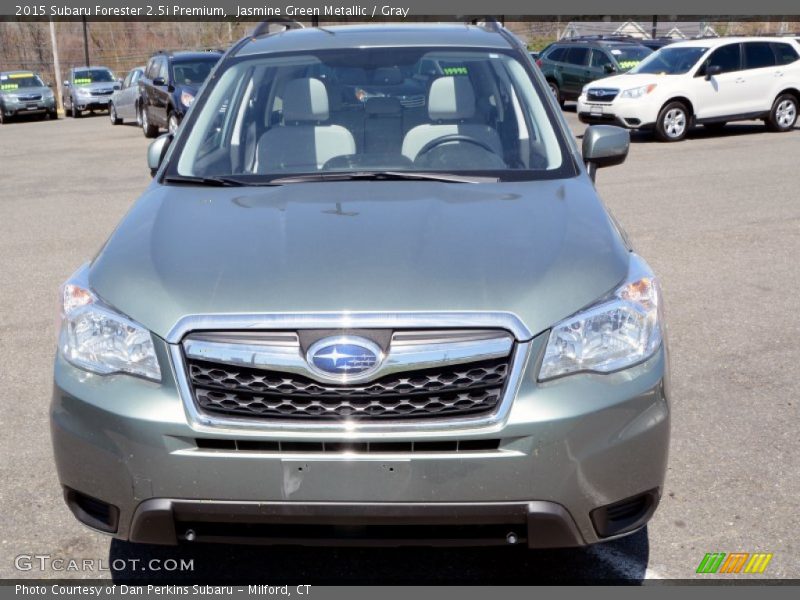 Jasmine Green Metallic / Gray 2015 Subaru Forester 2.5i Premium