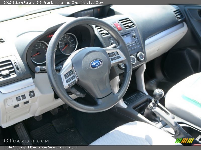 Jasmine Green Metallic / Gray 2015 Subaru Forester 2.5i Premium