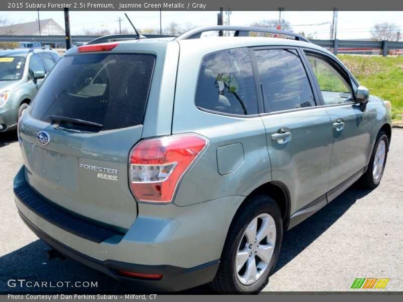 Jasmine Green Metallic / Gray 2015 Subaru Forester 2.5i Premium