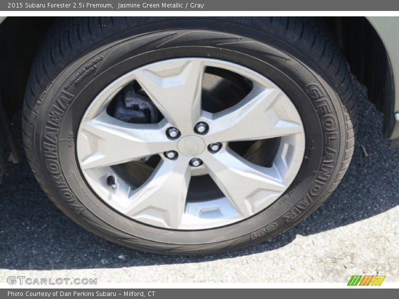 Jasmine Green Metallic / Gray 2015 Subaru Forester 2.5i Premium