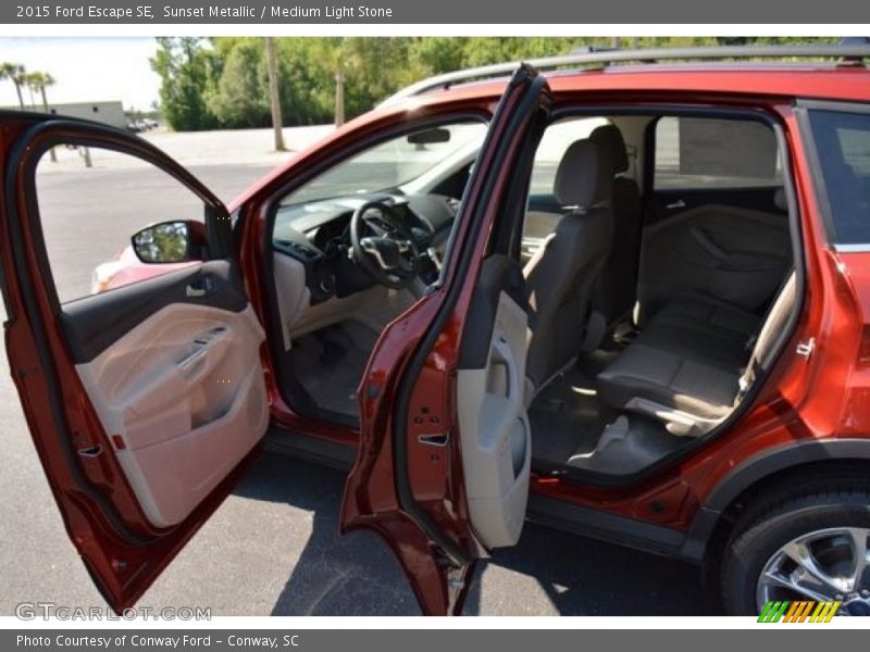 Sunset Metallic / Medium Light Stone 2015 Ford Escape SE