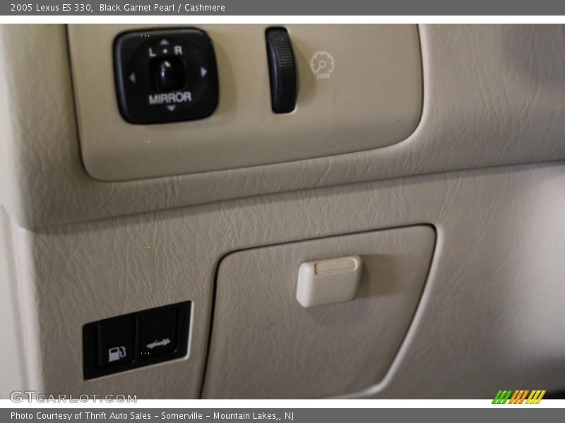 Black Garnet Pearl / Cashmere 2005 Lexus ES 330