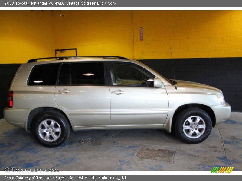 Vintage Gold Metallic / Ivory 2003 Toyota Highlander V6 4WD