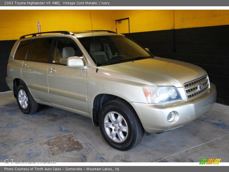 Vintage Gold Metallic / Ivory 2003 Toyota Highlander V6 4WD