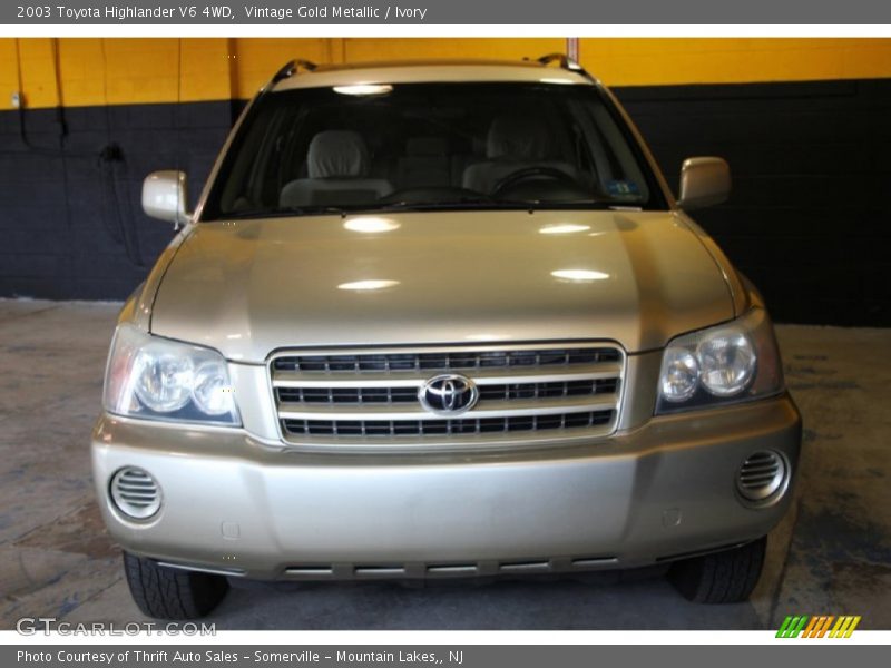 Vintage Gold Metallic / Ivory 2003 Toyota Highlander V6 4WD