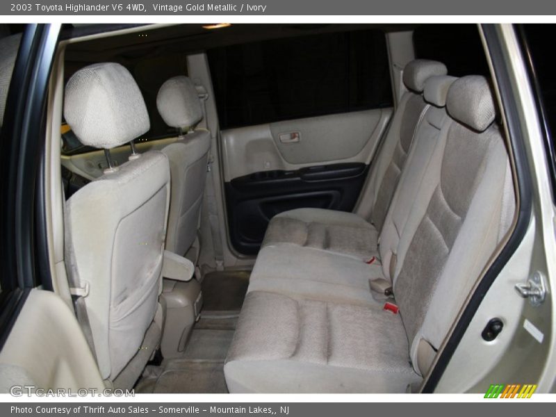 Vintage Gold Metallic / Ivory 2003 Toyota Highlander V6 4WD